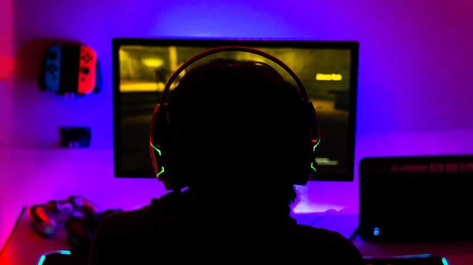 How Can You Make Your Own Programgeeks Game