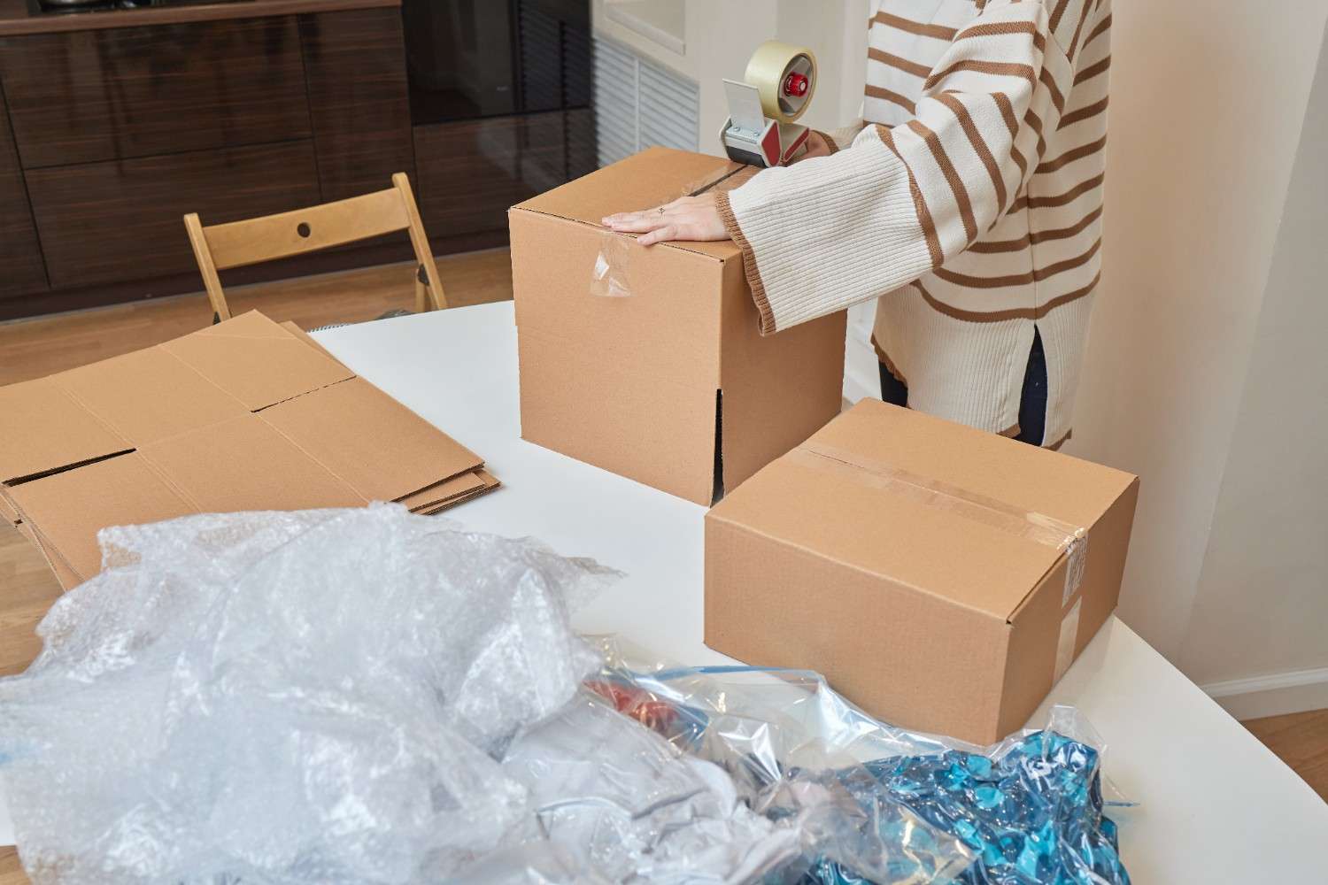 Phoenix-Area Commercial Antique Shipping